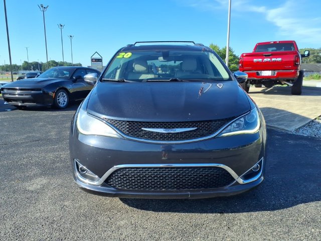 Used 2020 Chrysler Pacifica Limited FWD image 2