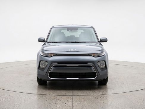 Used 2025 Kia Soul LX w/ LX Technology Package FWD image 2