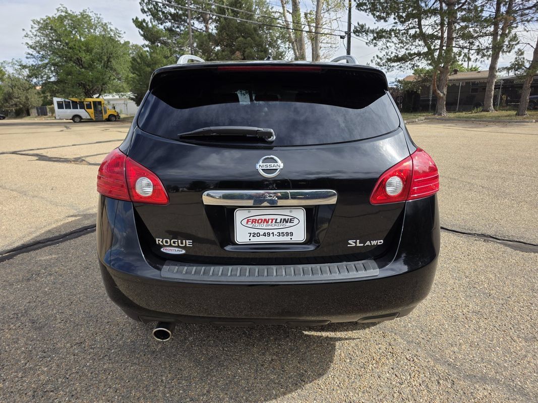 Used 2013 Nissan Rogue SL AWD/4WD image 5