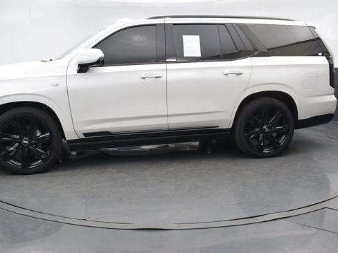 Used 2025 Cadillac Escalade Sport Platinum AWD/4WD image 2