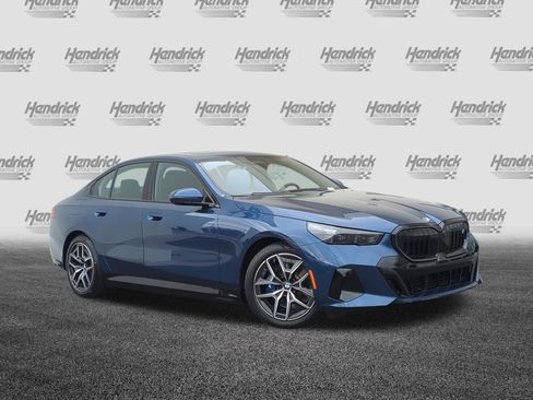 New 2026 BMW i5 eDrive40 w/ M Sport Package image 2