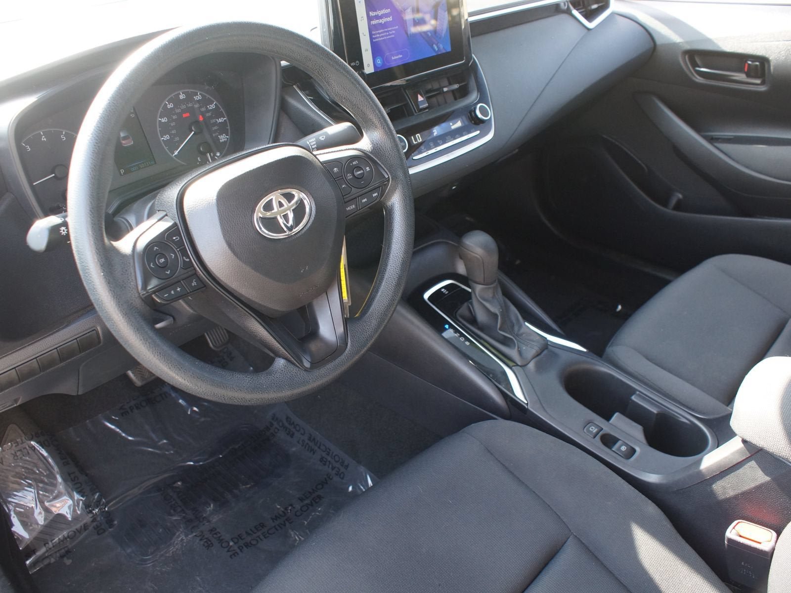 Used 2024 Toyota Corolla LE FWD image 12