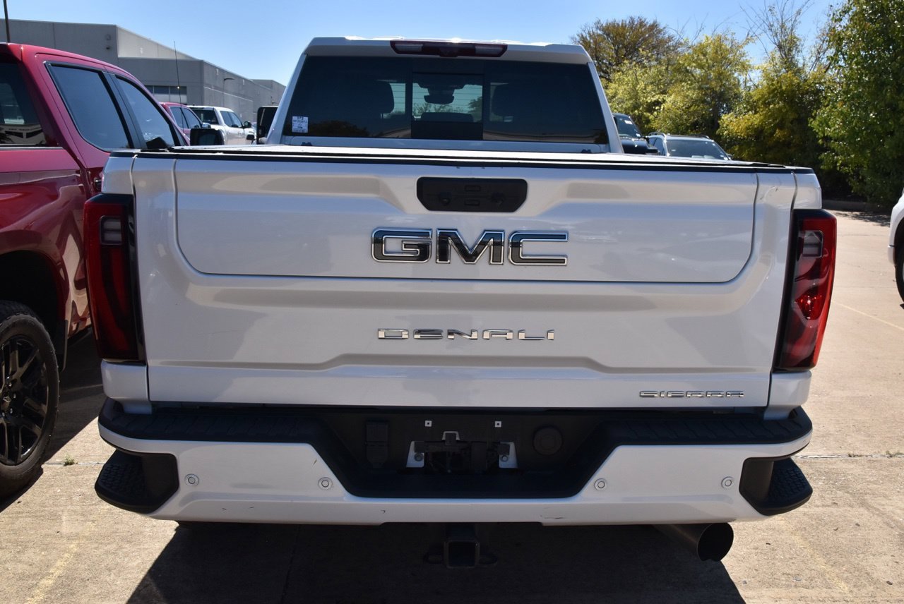 Used 2024 GMC Sierra 3500 Denali Ultimate AWD/4WD image 6