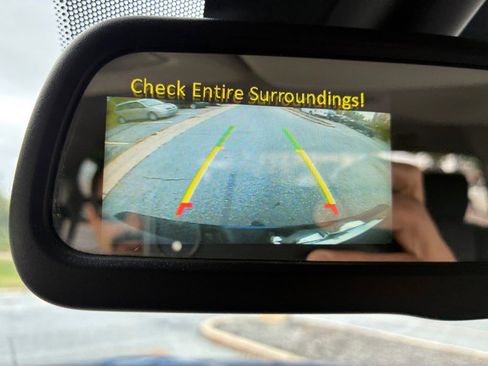 Used 2017 RAM 1500 Express image 15