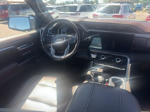 Used 2025 GMC Sierra 1500 Denali AWD/4WD image 20