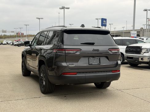 New 2025 Jeep Grand Cherokee L Limited w/ Trailer Tow Package image 7