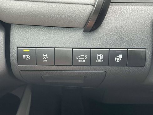 Used 2023 Toyota Camry LE image 28