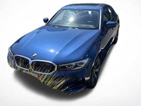 Used 2023 BMW 330i xDrive Sedan w/ Premium Package AWD/4WD image 1