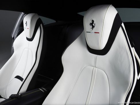 Used 2024 Ferrari Roma image 24