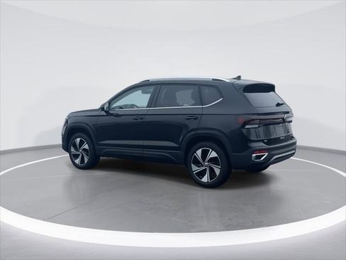 New 2026 Volkswagen Taos SE AWD/4WD image 6