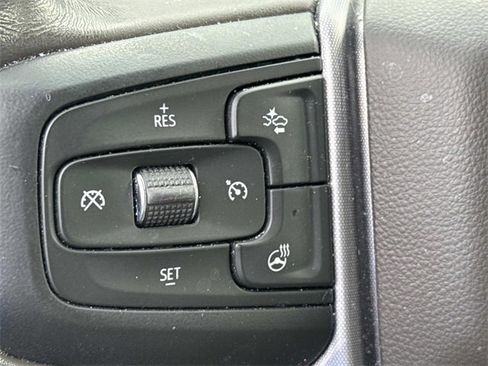 Used 2021 GMC Yukon XL SLT w/ SLT Premium Package image 30