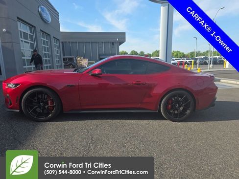 Used 2024 Ford Mustang GT Premium RWD image 4