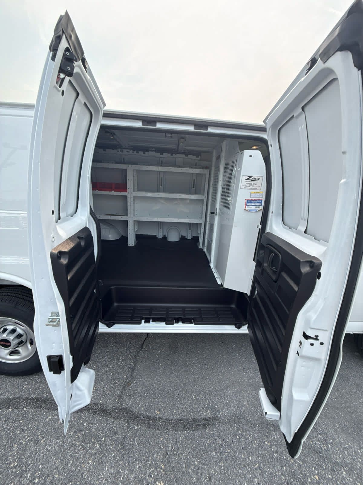 New 2026 GMC Savana 2500 w/ Driver Convenience Package RWD image 36