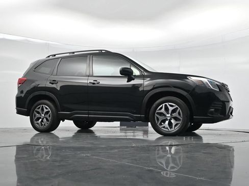 Used 2024 Subaru Forester Premium AWD/4WD image 33