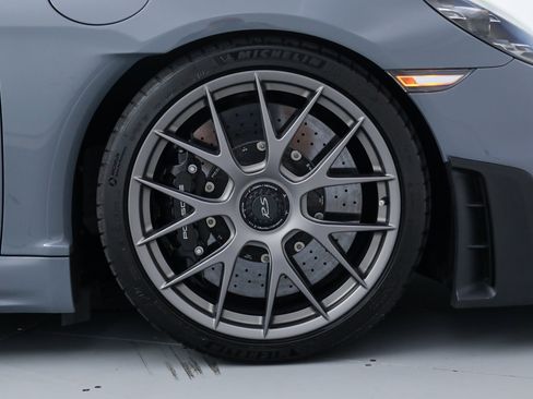 Used 2023 Porsche 718 Cayman GT4 RS RWD image 42