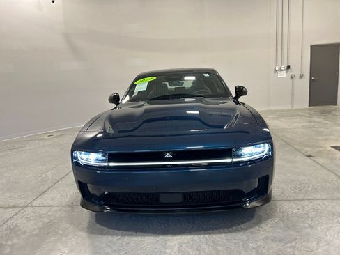 Used 2024 Dodge Charger Daytona Scat Pack w/ Plus Group AWD/4WD image 3