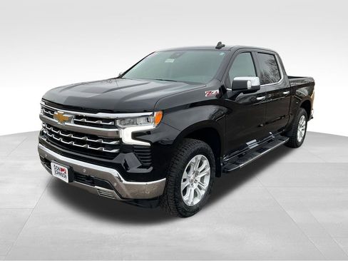 Used 2022 Chevrolet Silverado 1500 LTZ image 36