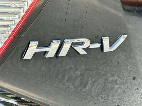 Used 2022 Honda HR-V Sport image 11