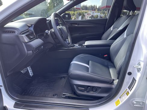 Certified 2025 Toyota Camry SE w/ Convenience Package FWD image 10