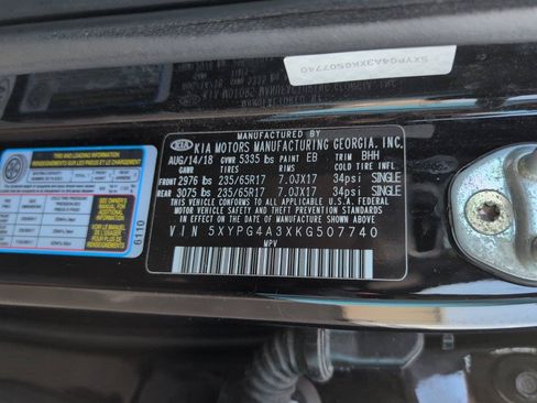 Used 2019 Kia Sorento FWD image 11