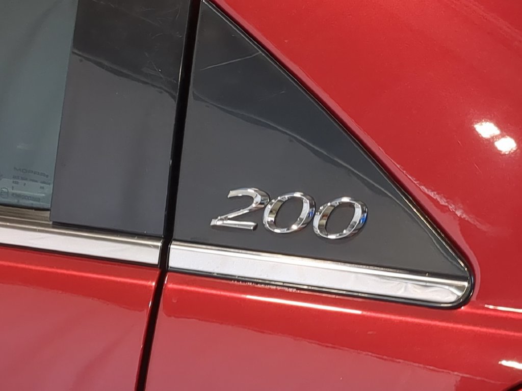 Used 2014 Chrysler 200 Limited FWD image 16