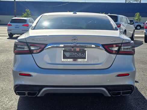 Used 2019 Nissan Maxima 3.5 SV w/ Floor Mat Group FWD image 7
