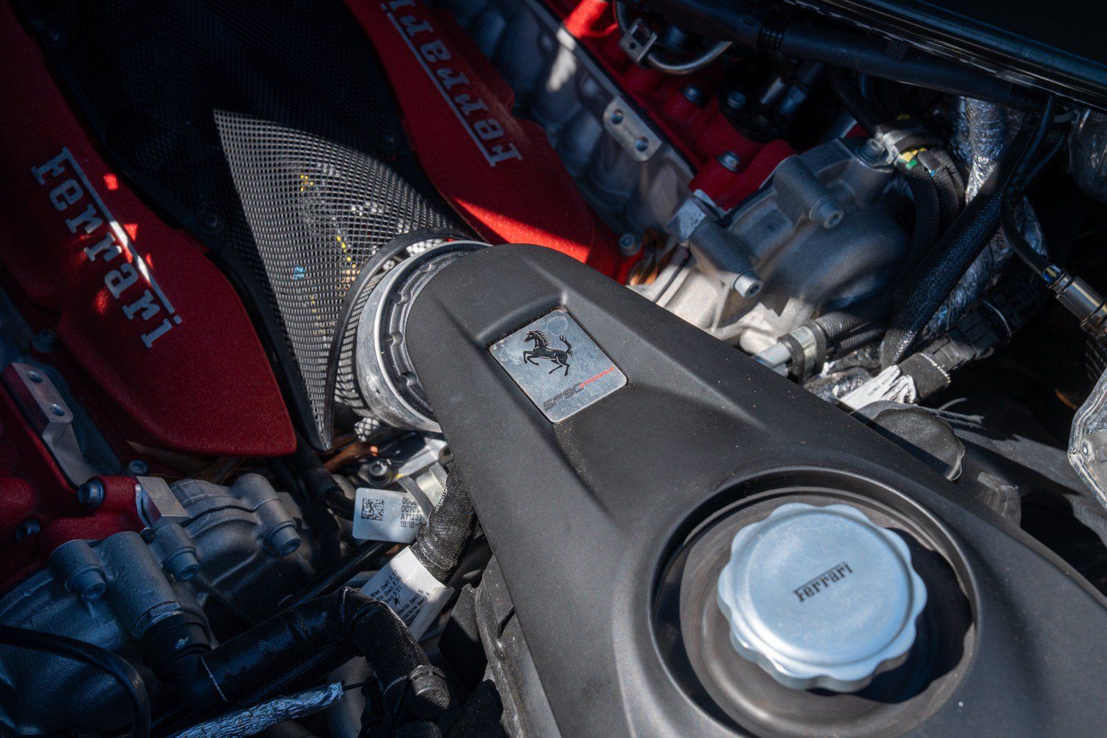Used 2022 Ferrari SF90 Stradale AWD/4WD image 14