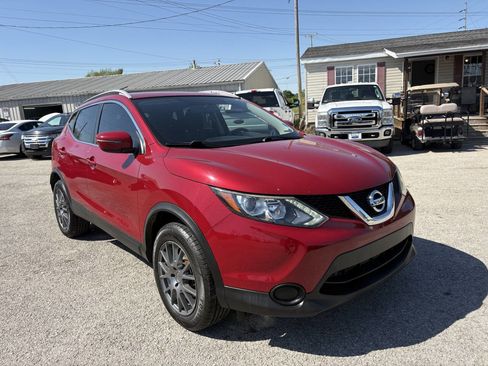 Used 2017 Nissan Rogue Sport SV image 6