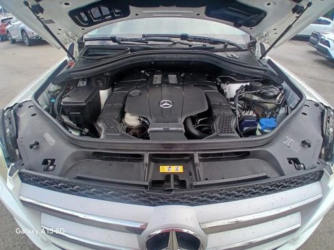 Used 2015 Mercedes-Benz GL 450 4MATIC w/ Parking Assist Package image 23