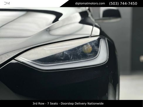 Used 2024 Tesla Model X image 12