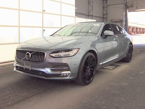 Used 2018 Volvo S90 T6 Inscription w/ Convenience Package image 1