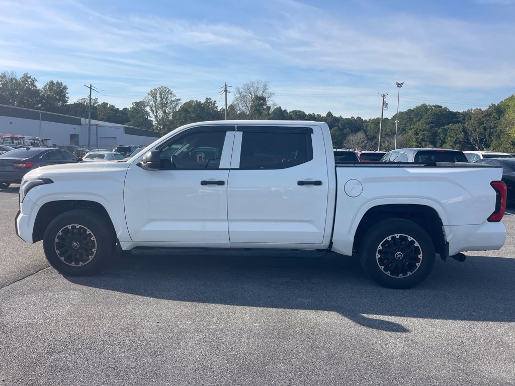 Used 2022 Toyota Tundra SR w/ SR Tow Package RWD image 2