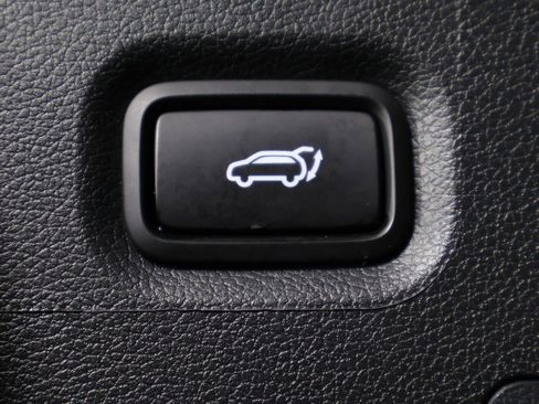 Used 2023 Hyundai Santa Fe SEL w/ Cargo Package image 17