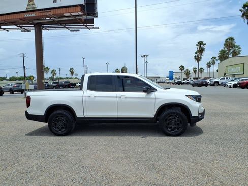 Used 2025 Honda Ridgeline TrailSport+ image 9