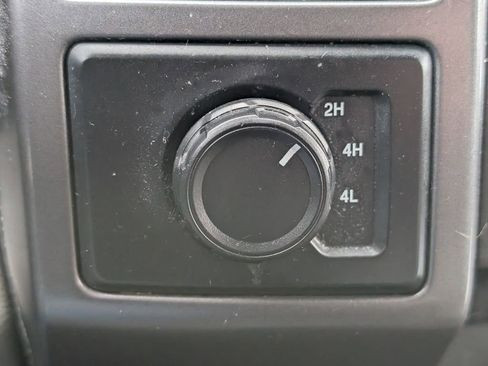 Used 2018 Ford F150 XLT image 15