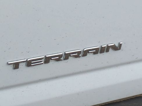 Used 2017 GMC Terrain SLE FWD image 13