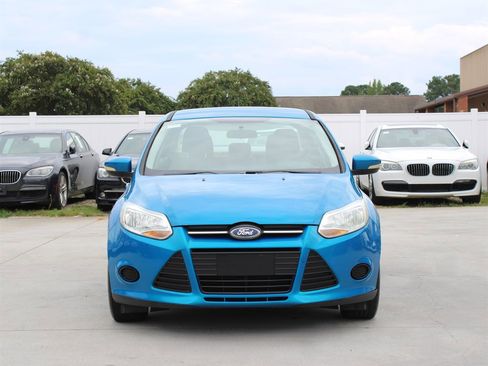 Used 2013 Ford Focus SE w/ Super Fuel Economy (SFE) Pkg image 2