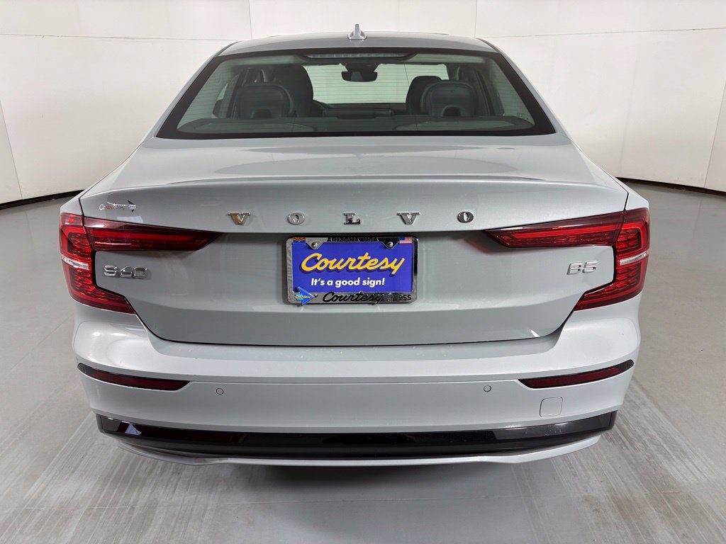 Used 2025 Volvo S60 B5 Plus FWD image 7