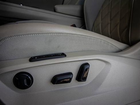 Used 2025 Volkswagen Atlas SEL Premium R-Line image 27