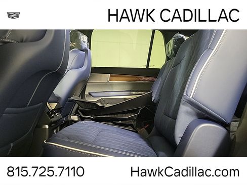 New 2026 Cadillac Vistiq Premium Luxury w/ LPO, Floor Liner Package AWD/4WD image 16