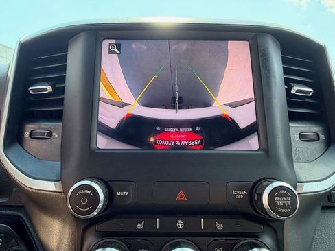 Used 2021 RAM 1500 Big Horn image 16