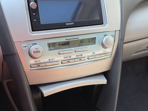 Used 2007 Toyota Camry XLE FWD image 22