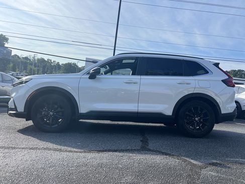 Used 2023 Honda CR-V Sport image 2