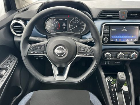 Used 2025 Nissan Versa SV image 14