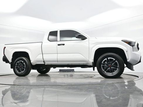 Used 2025 Toyota Tacoma SR w/ Towing Package image 40