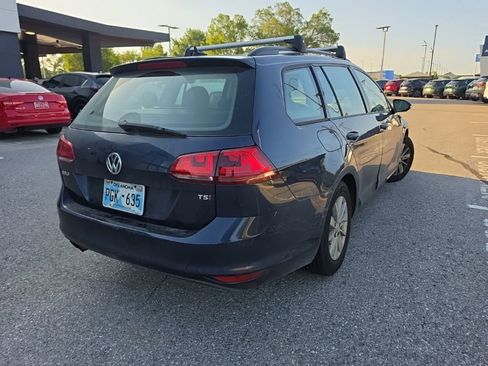 Used 2016 Volkswagen Golf S FWD image 19