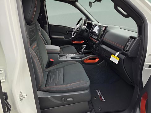 New 2026 Nissan Frontier PRO-4X image 25