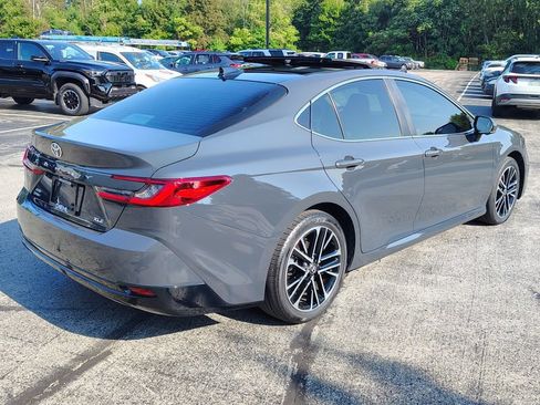 Used 2025 Toyota Camry XLE w/ Premium Plus Package AWD/4WD image 6