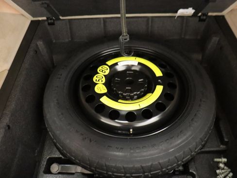 Used 2015 Mercedes-Benz ML 250 BlueTEC 4MATIC image 33