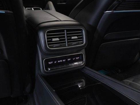 Used 2023 Mercedes-Benz Maybach GLS 600 4MATIC image 53